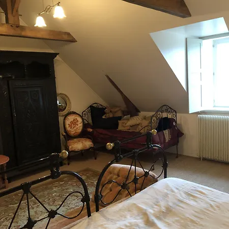 فندق Manoir De La Riviere 3*