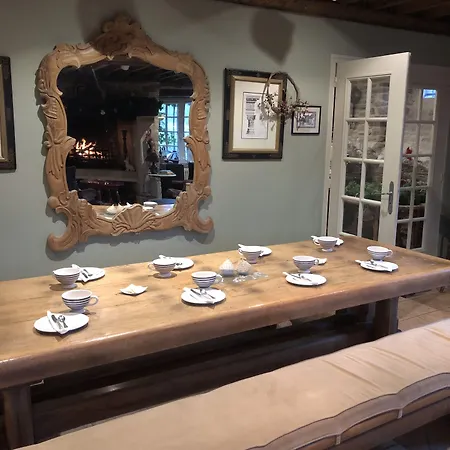 Manoir De La Riviere 3*