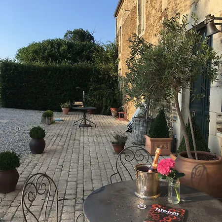 Manoir De La Riviere 3*