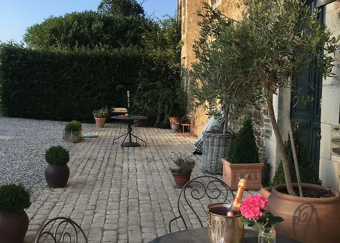 Manoir De La Riviere 3*