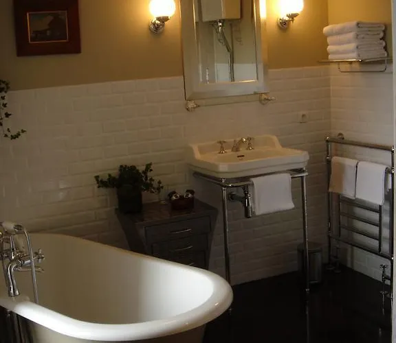 Manoir De La Riviere ホテル 3*